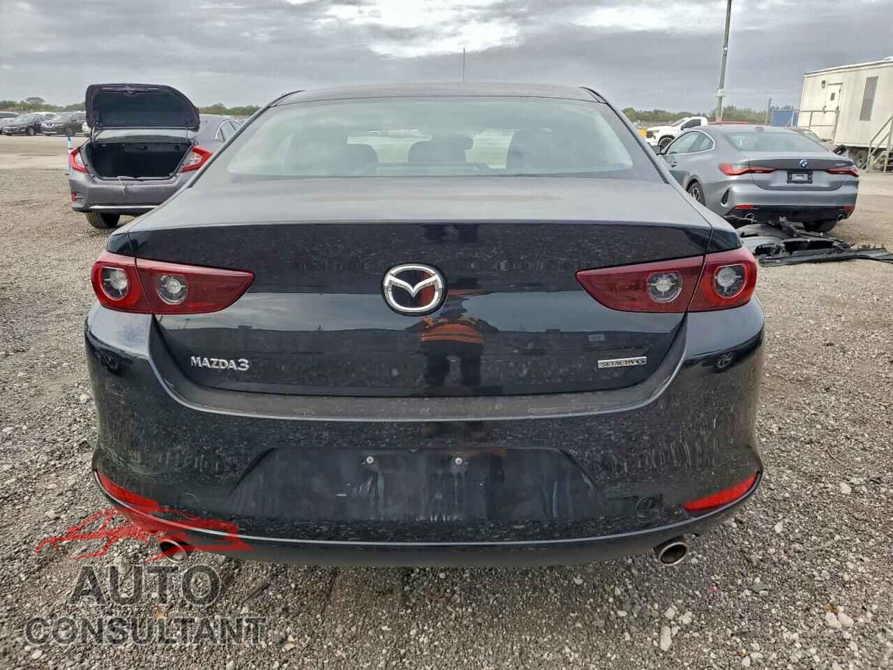 MAZDA 3 2024 - 3MZBPACM2RM402828