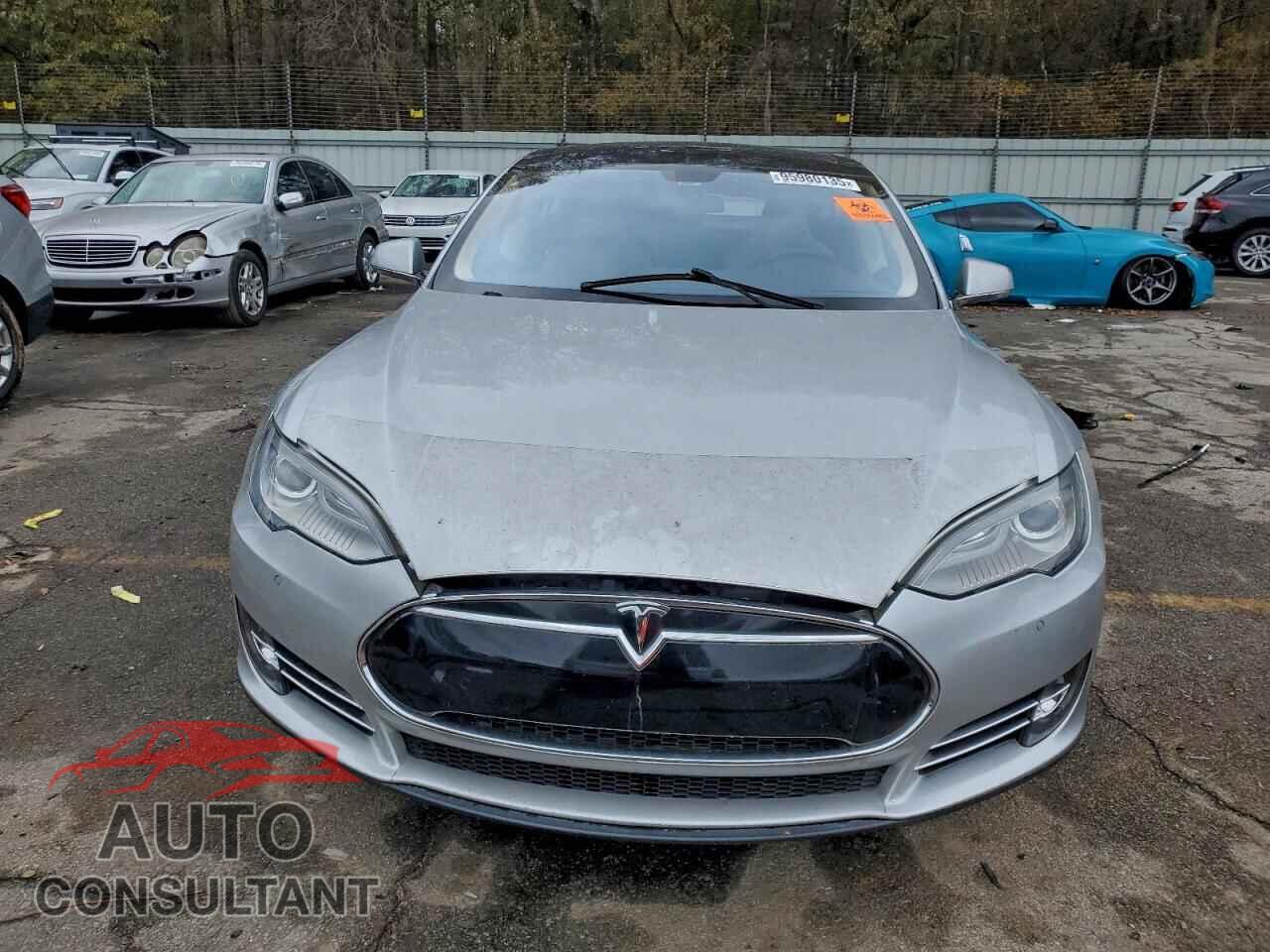 TESLA MODEL S 2014 - 5YJSA1H15EFP32349