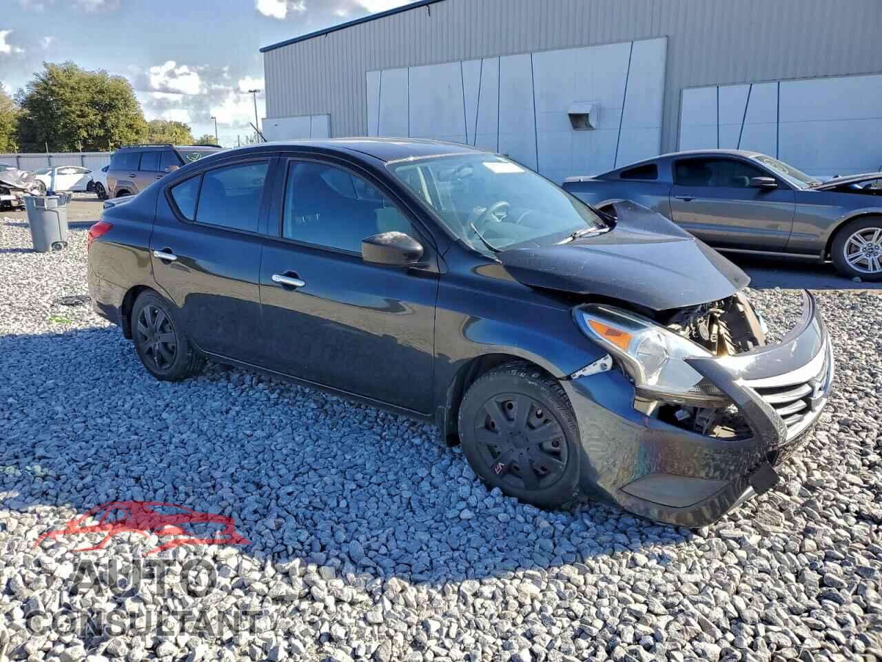NISSAN VERSA 2015 - 3N1CN7AP2FL801434