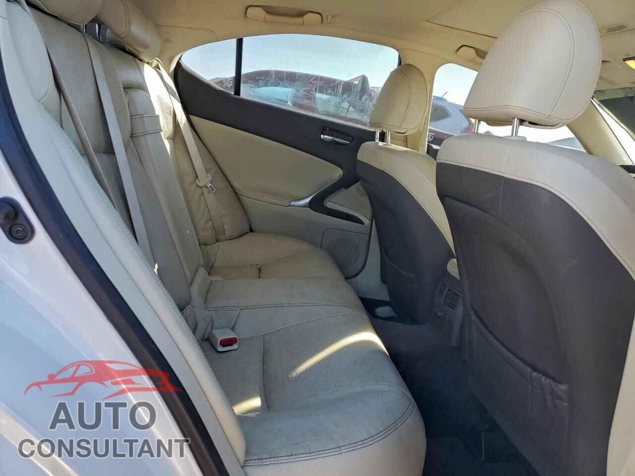 LEXUS IS 2012 - JTHBF5C24C5161703