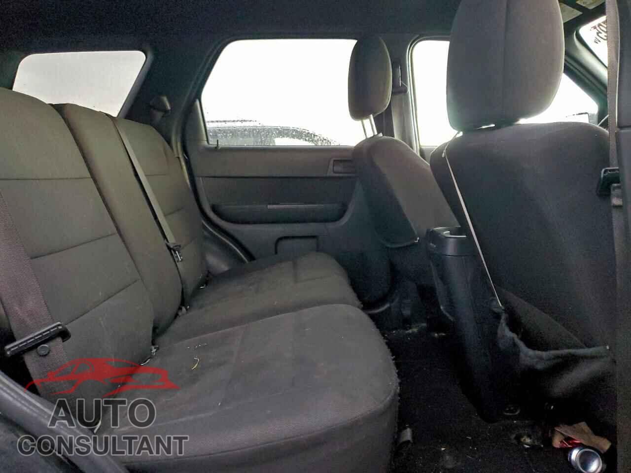 FORD ESCAPE 2012 - 1FMCU9DG5CKB56245