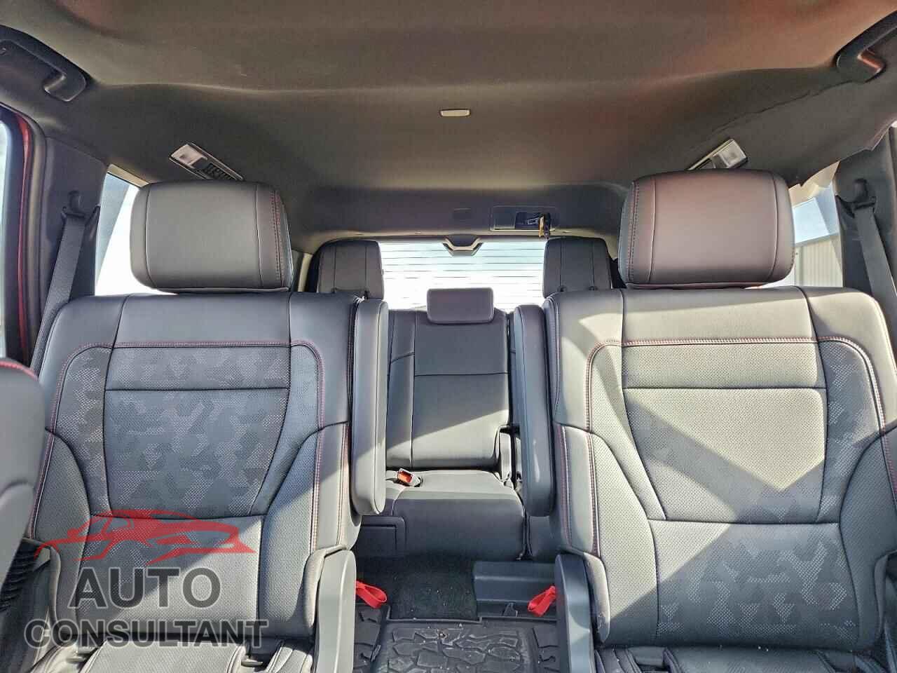 TOYOTA SEQUOIA 2024 - 7SVAAABA6RX044219