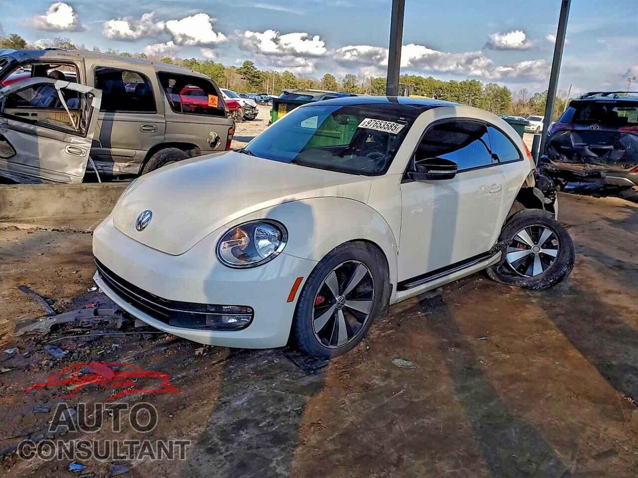 VOLKSWAGEN BEETLE 2013 - 3VWVA7ATXDM601517