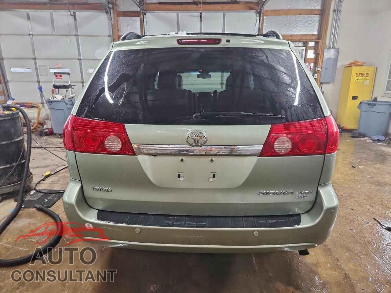 TOYOTA All Models 2009 - 5TDBK22C29S025174