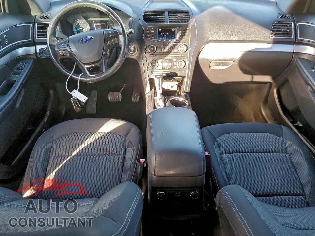 FORD EXPLORER 2017 - 1FM5K7D83HGC45091
