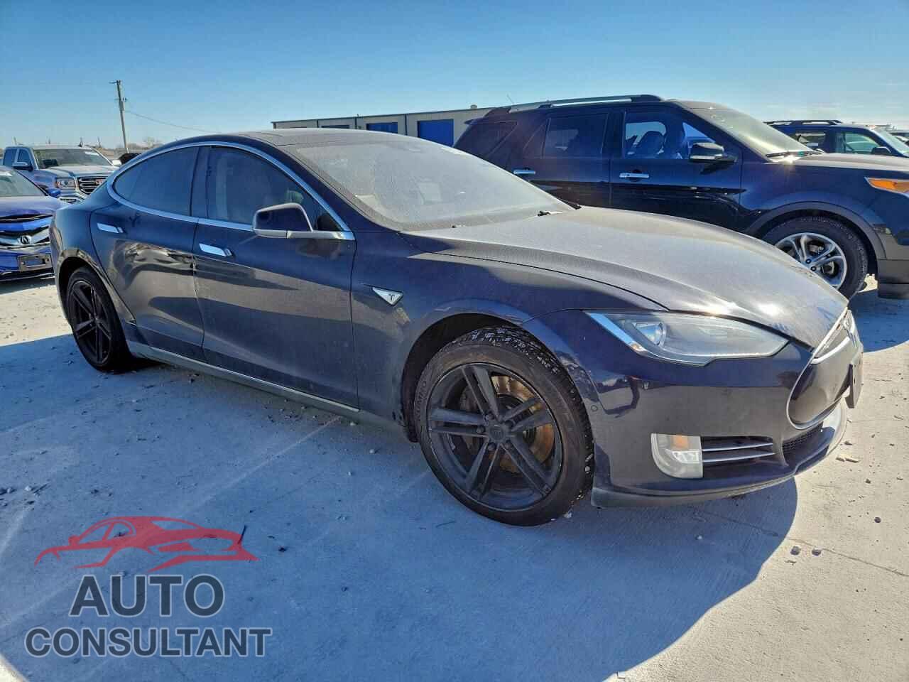 TESLA MODEL S 2015 - 5YJSA1H14FFP73802