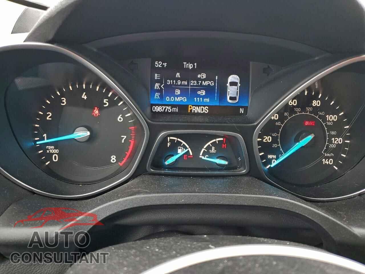 FORD ESCAPE 2018 - 1FMCU0F78JUA31301