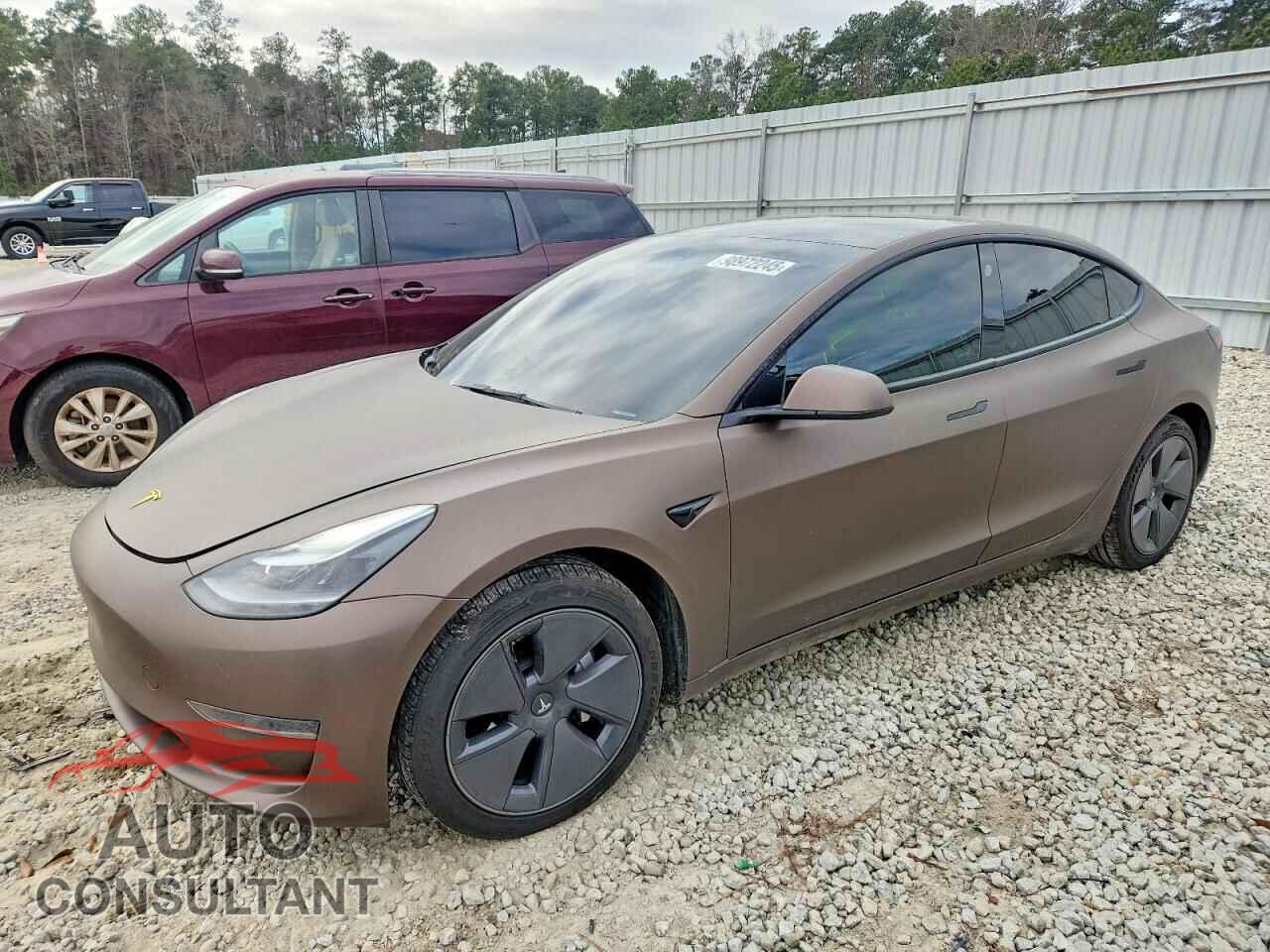 TESLA MODEL 3 2021 - 5YJ3E1EA4MF083252