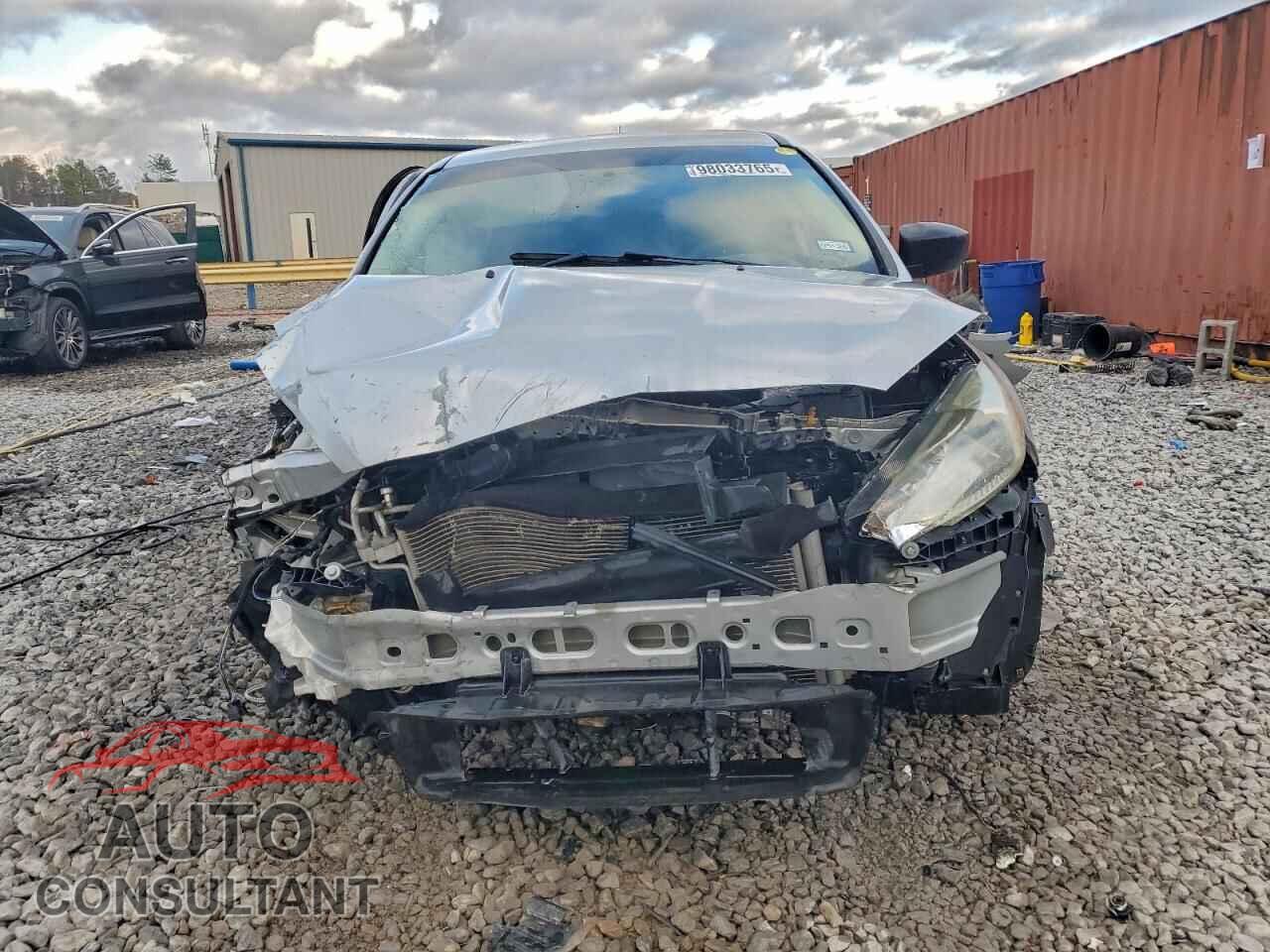 FORD FOCUS 2017 - 1FADP3E21HL244653