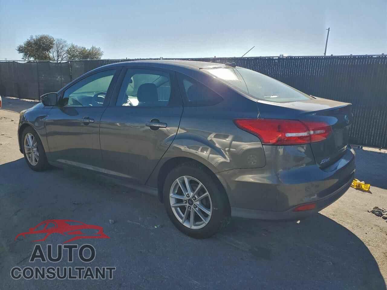 FORD FOCUS 2015 - 1FADP3F27FL298261