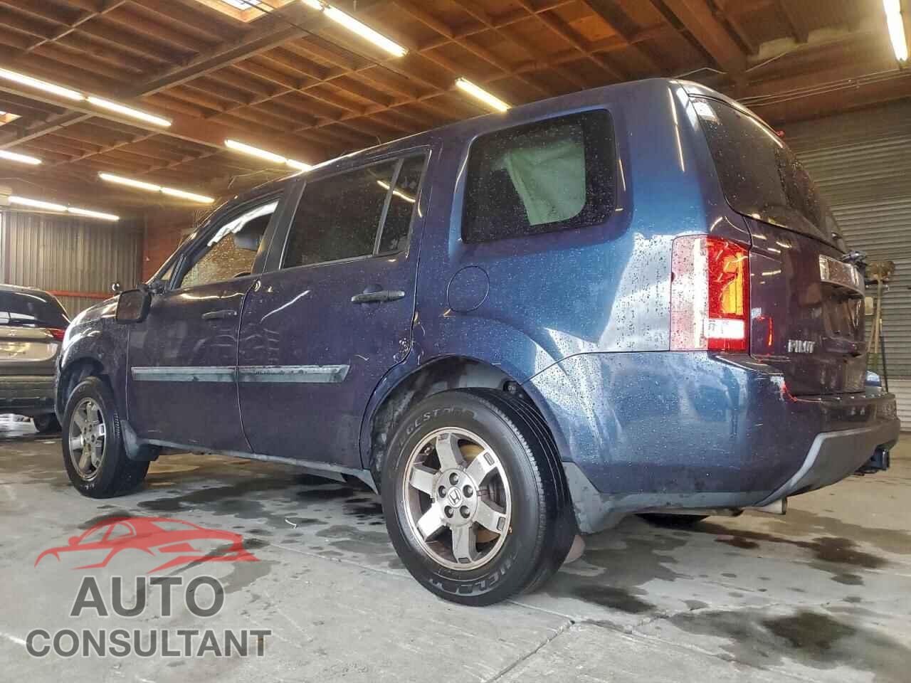 HONDA PILOT 2011 - 5FNYF3H25BB046548