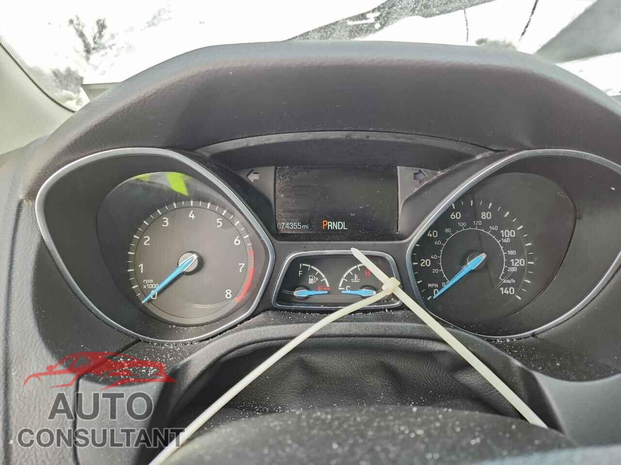 FORD FOCUS 2015 - 1FADP3F20FL275839