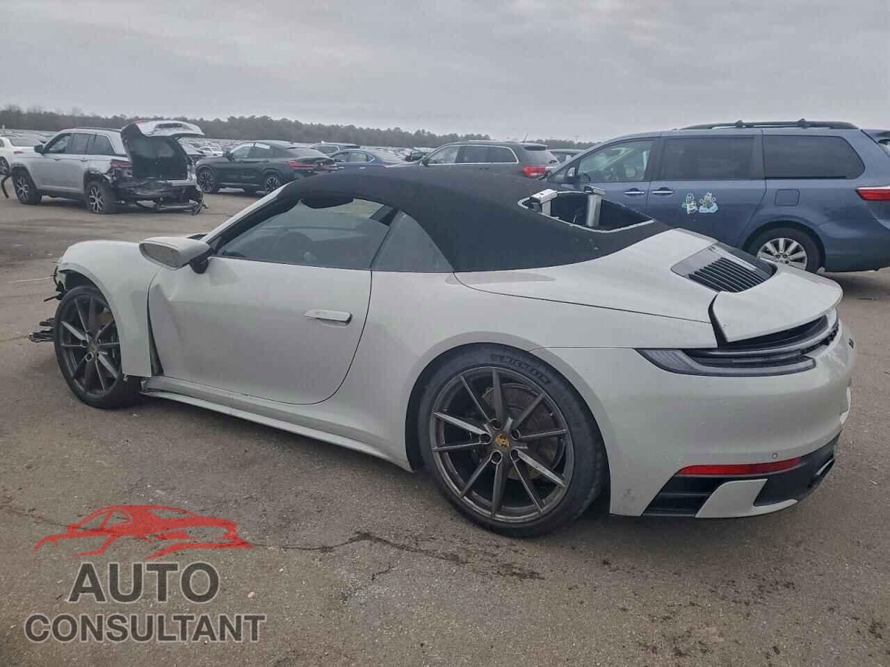 PORSCHE 911 2021 - WP0CB2A9XMS248914