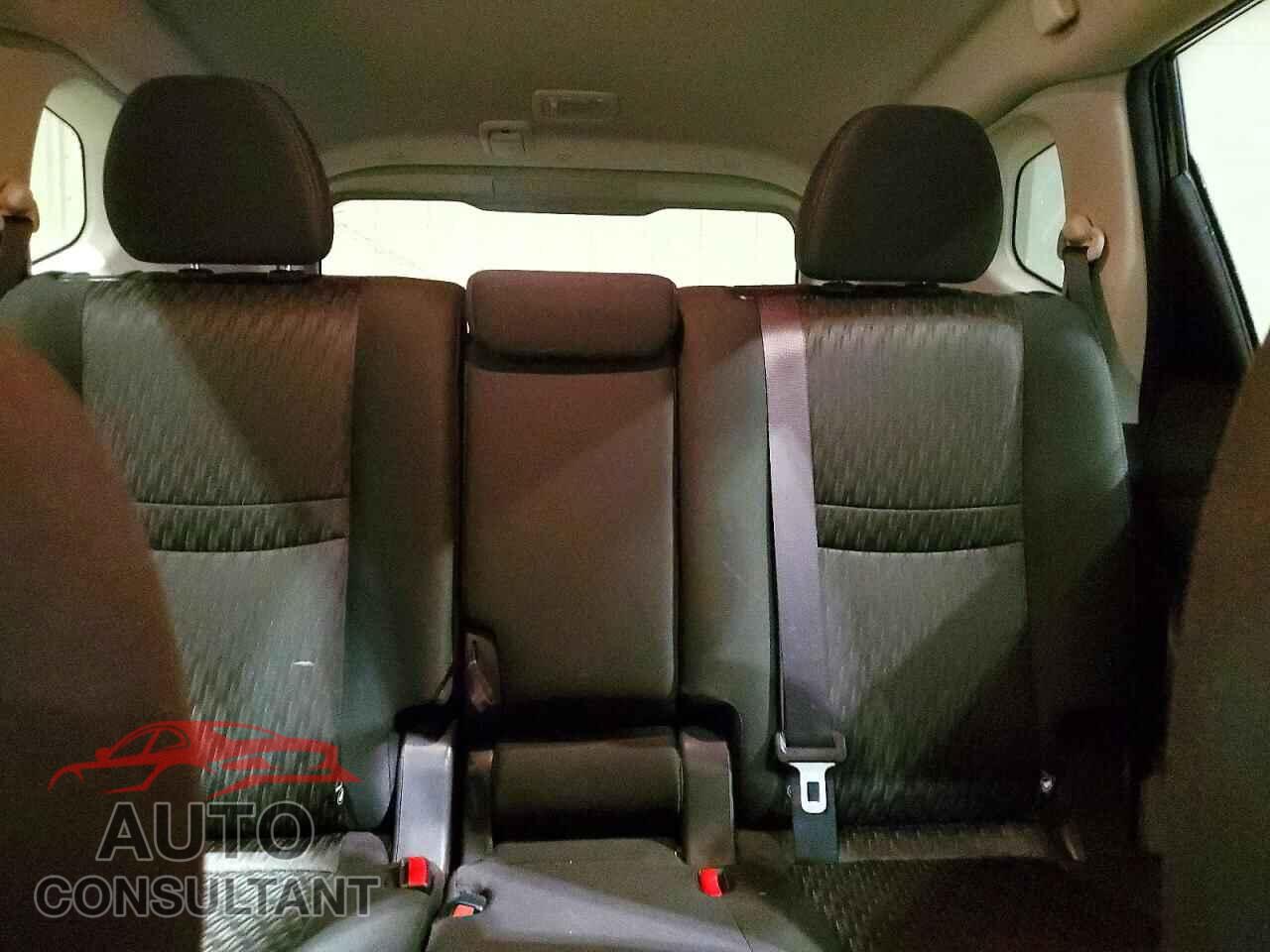 NISSAN ROGUE 2017 - KNMAT2MV8HP574930
