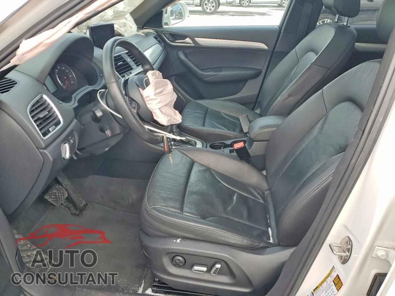 AUDI Q3 2016 - WA1GFCFS4GR006178