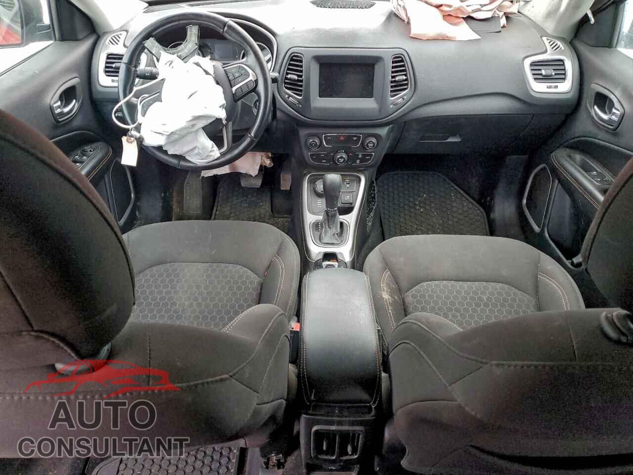 JEEP COMPASS 2020 - 3C4NJDAB4LT137945