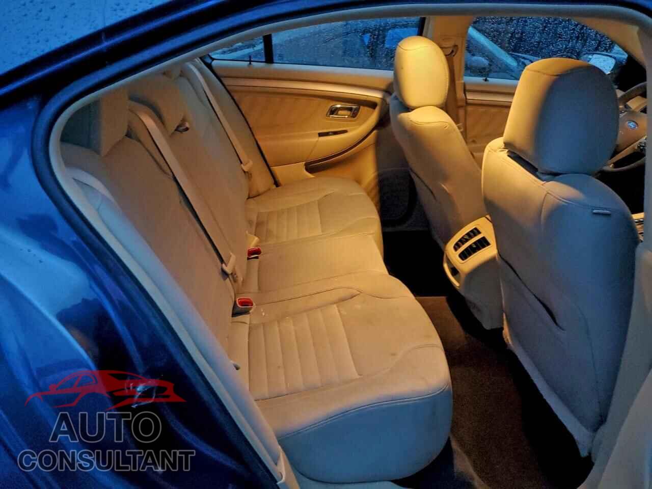 FORD TAURUS 2018 - 1FAHP2D81JG127008