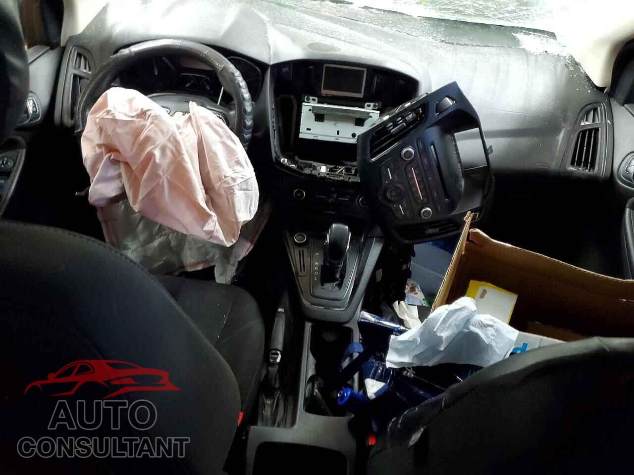 FORD FOCUS 2016 - 1FADP3E20GL266576