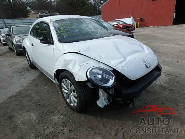 VOLKSWAGEN BEETLE 2015 - 3VWF17AT5FM605403