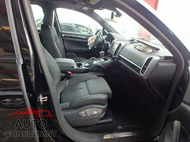 PORSCHE CAYENNE 2016 - WP1AB2A24GLA93607