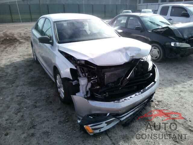 VOLKSWAGEN JETTA 2015 - 3VWD17AJ5FM221952