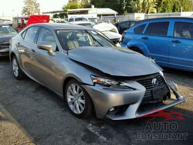 LEXUS IS200 2016 - JTHBA1D20G5005976