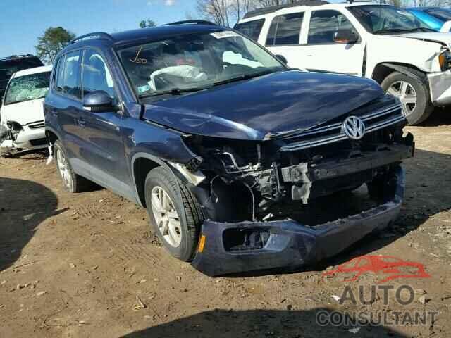 VOLKSWAGEN TIGUAN 2015 - WVGAV7AX4FW510959