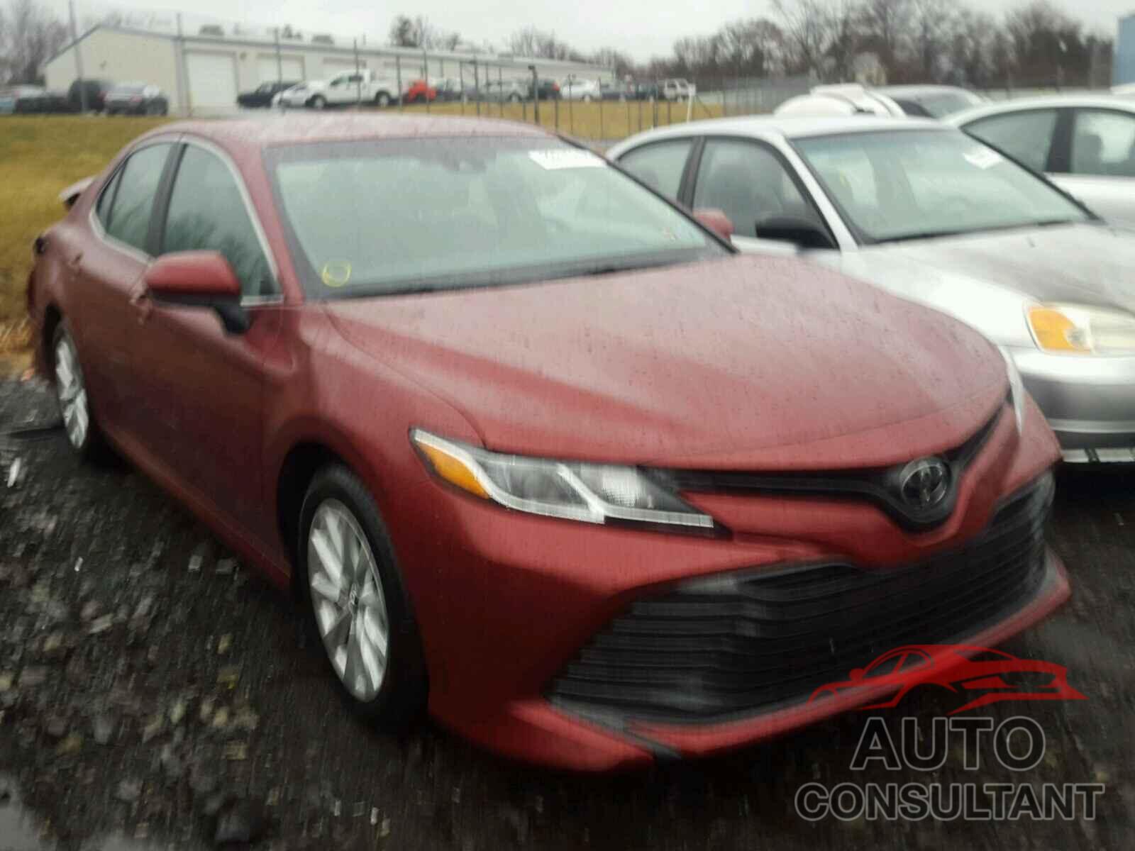 TOYOTA CAMRY 2018 - 4T1B11HKXJU533903