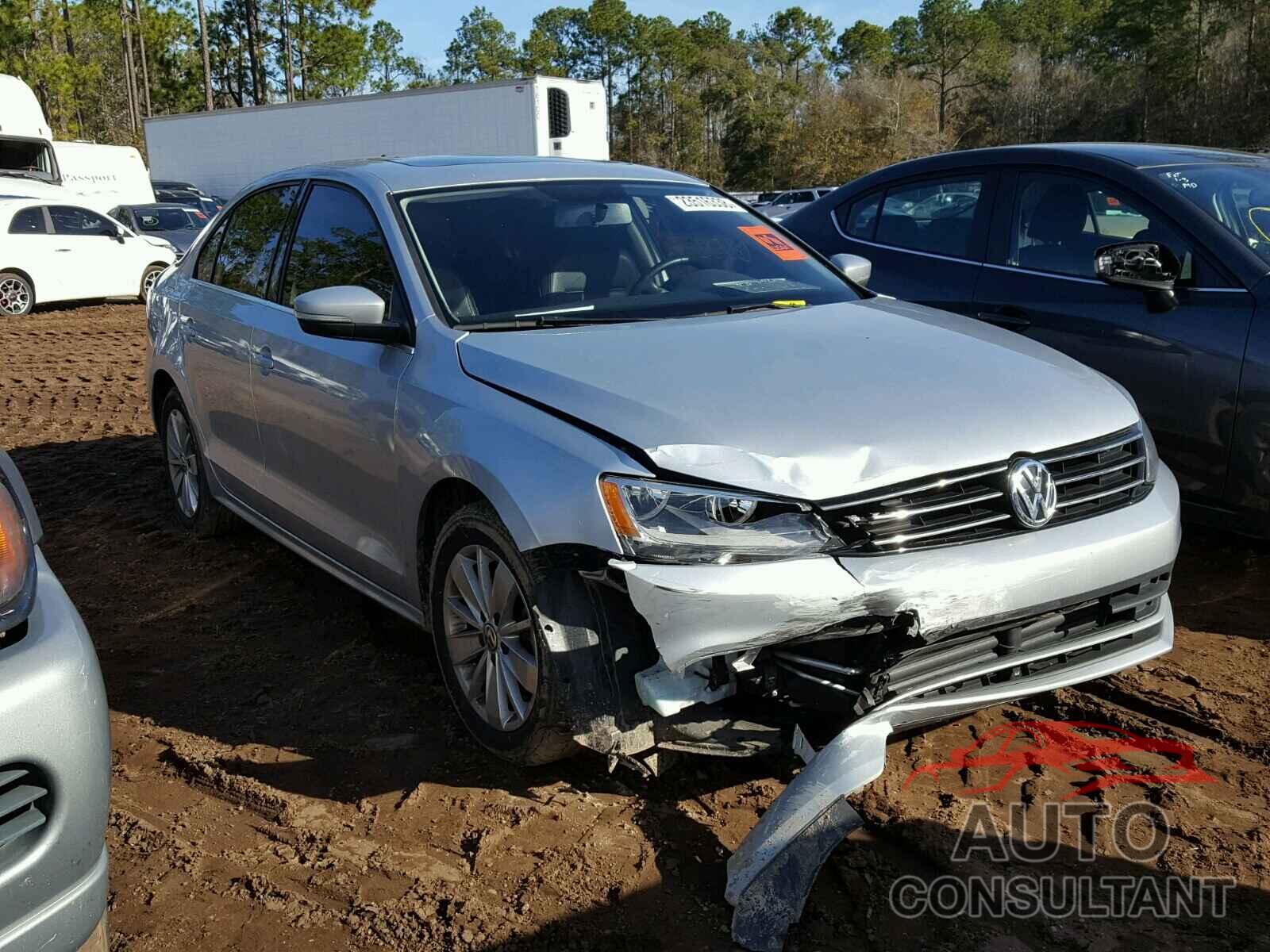 VOLKSWAGEN JETTA 2015 - 3VWD17AJ9FM242612