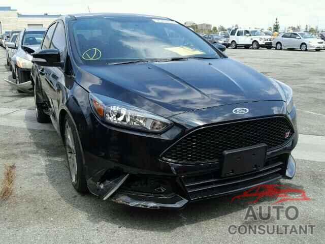 FORD FOCUS 2016 - 1FADP3L90GL246523