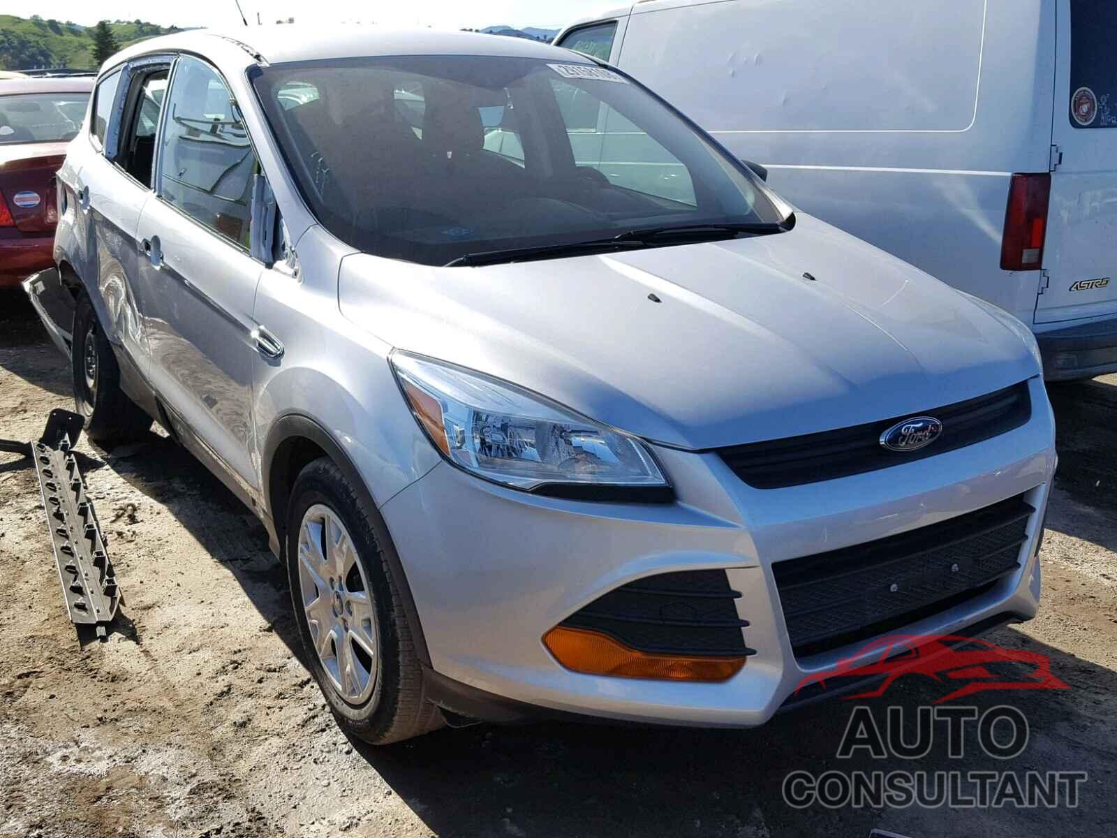 FORD ESCAPE 2015 - 1FMCU0F79FUC64014