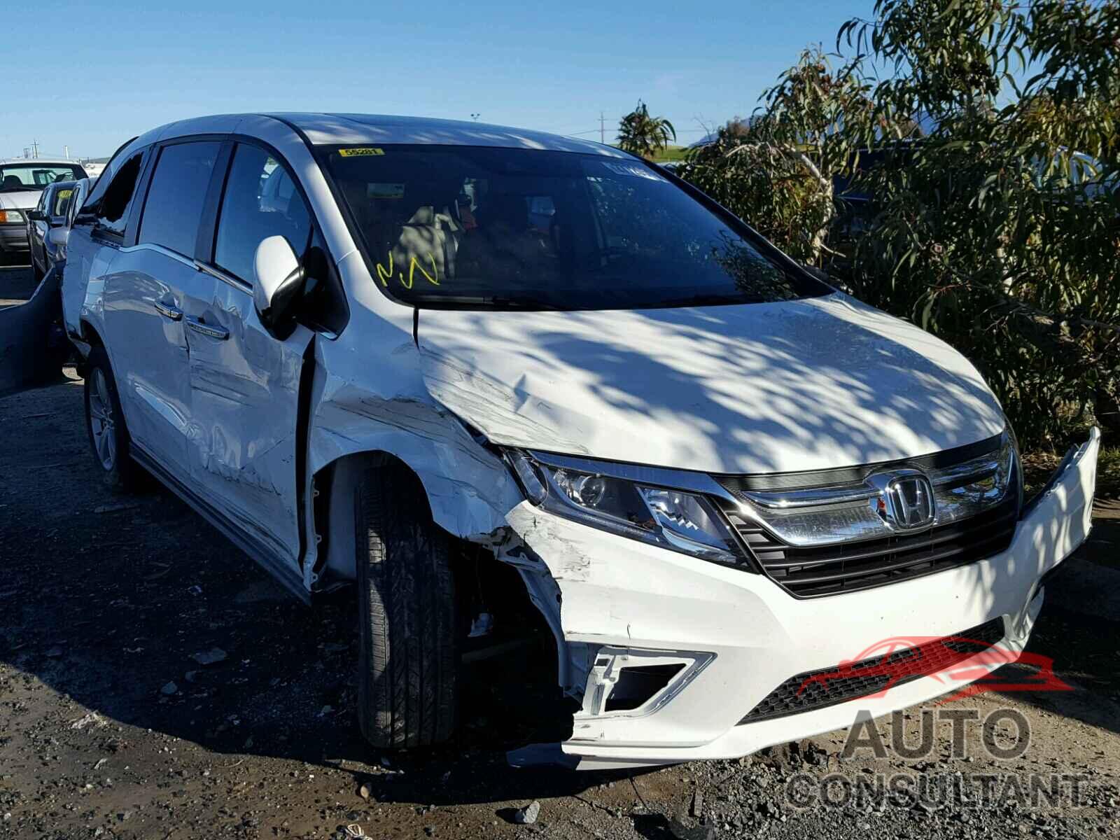 HONDA ODYSSEY 2018 - 5FNRL6H76JB029735