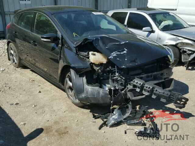 FORD FOCUS 2015 - 1FADP3L92FL217037