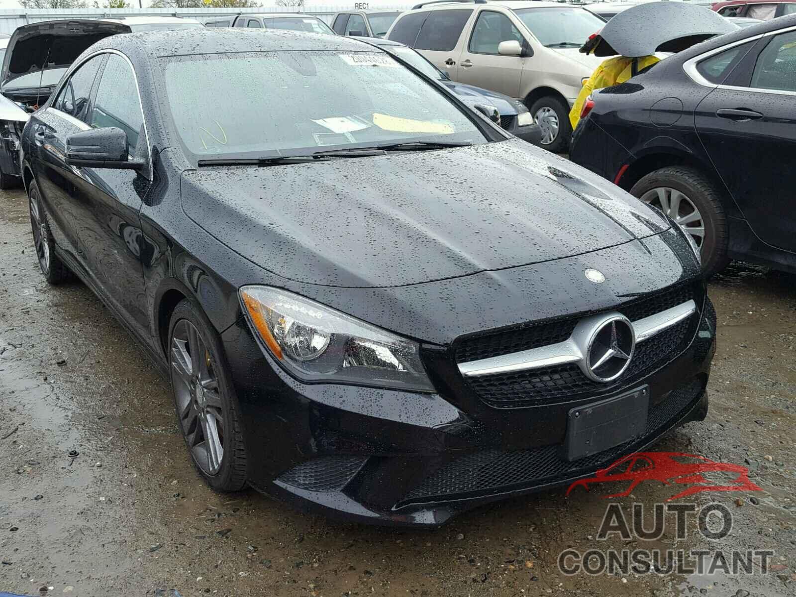 MERCEDES-BENZ CLA 250 2015 - WDDSJ4EB0FN245356
