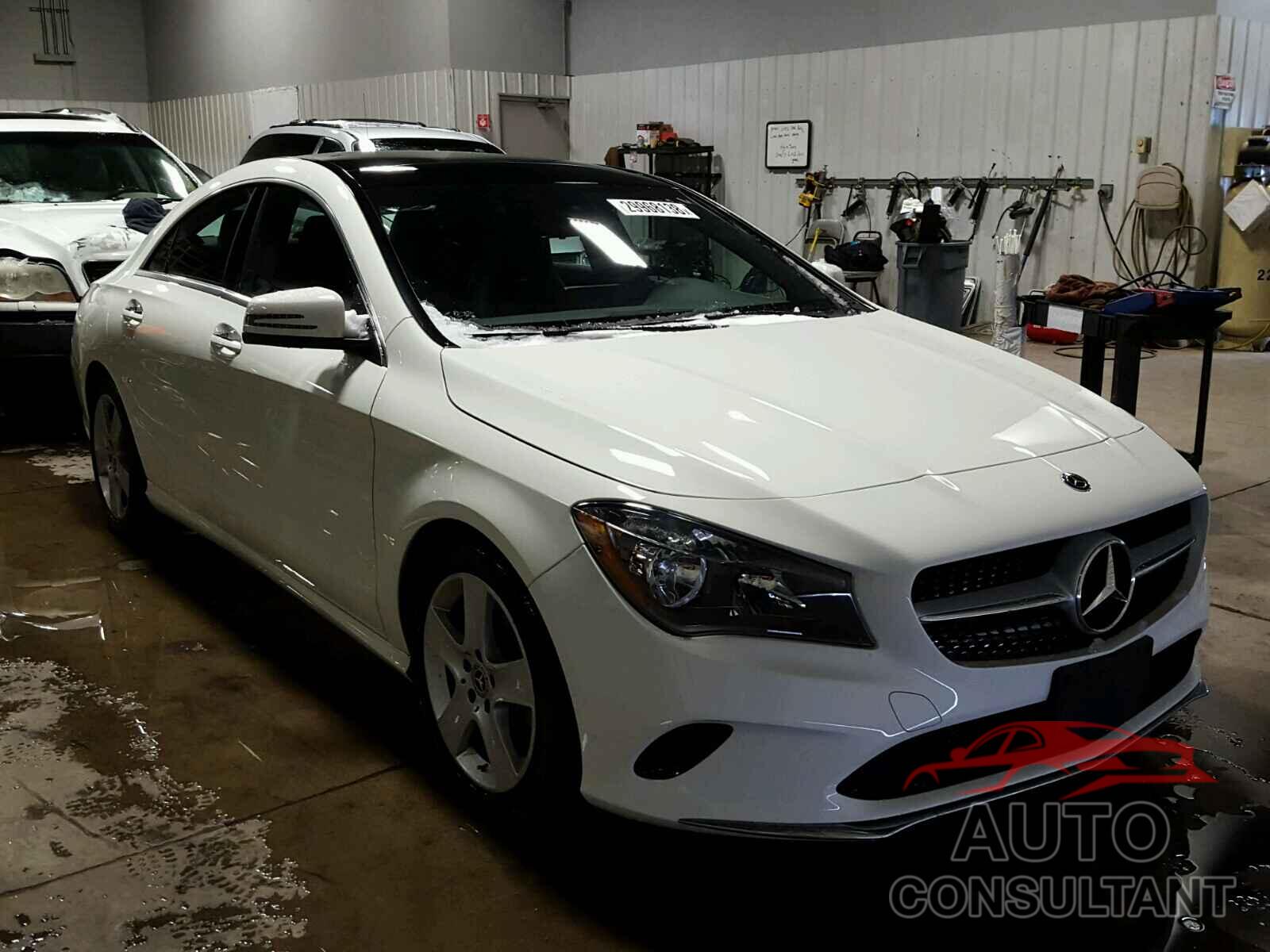 MERCEDES-BENZ CLA 250 2018 - WDDSJ4GB3JN573439