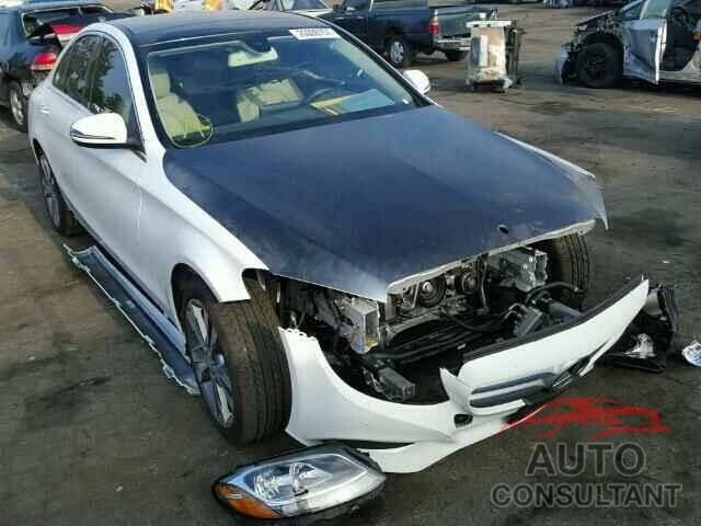 MERCEDES-BENZ C300 2016 - 55SWF4JBXGU102397