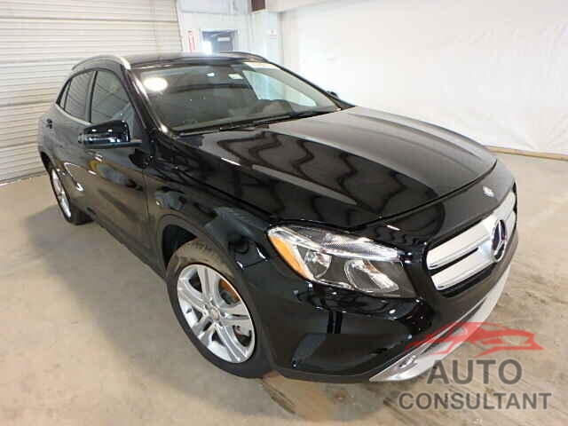 MERCEDES-BENZ GLK250 2015 - WDCTG4GB0FJ095096