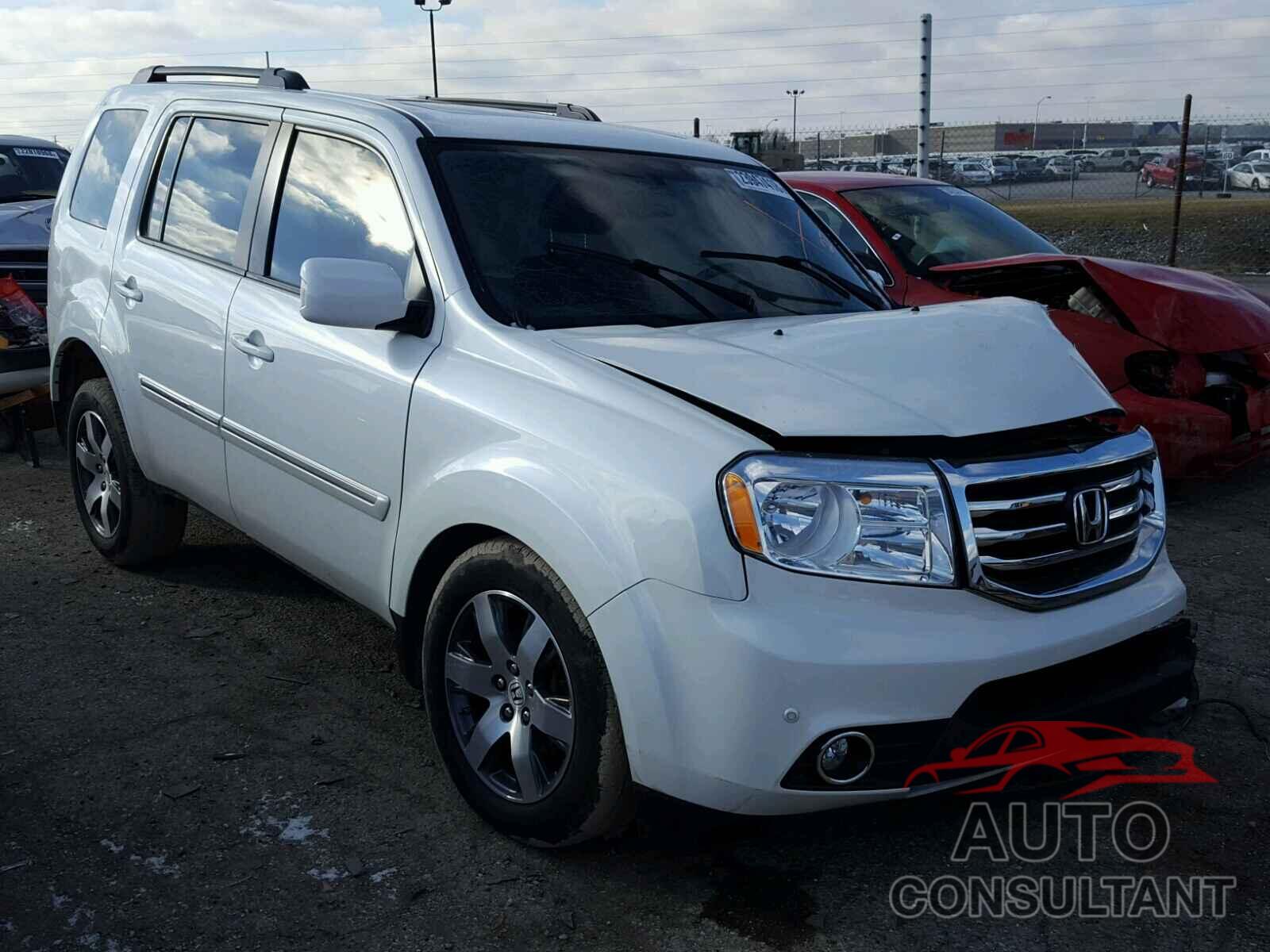 HONDA PILOT 2015 - 5FNYF4H91FB014544