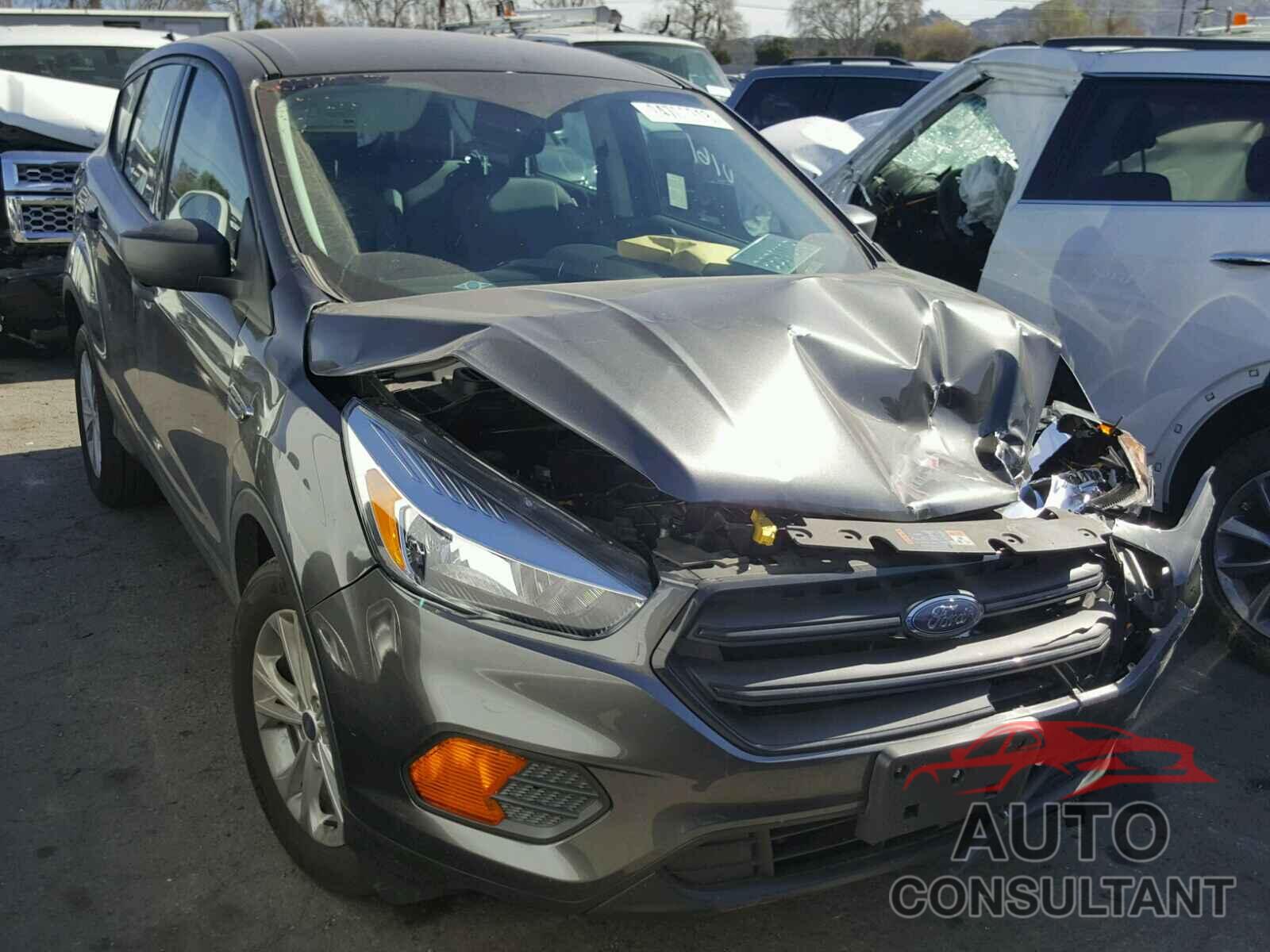 FORD ESCAPE 2017 - 1FMCU0F78HUD60512