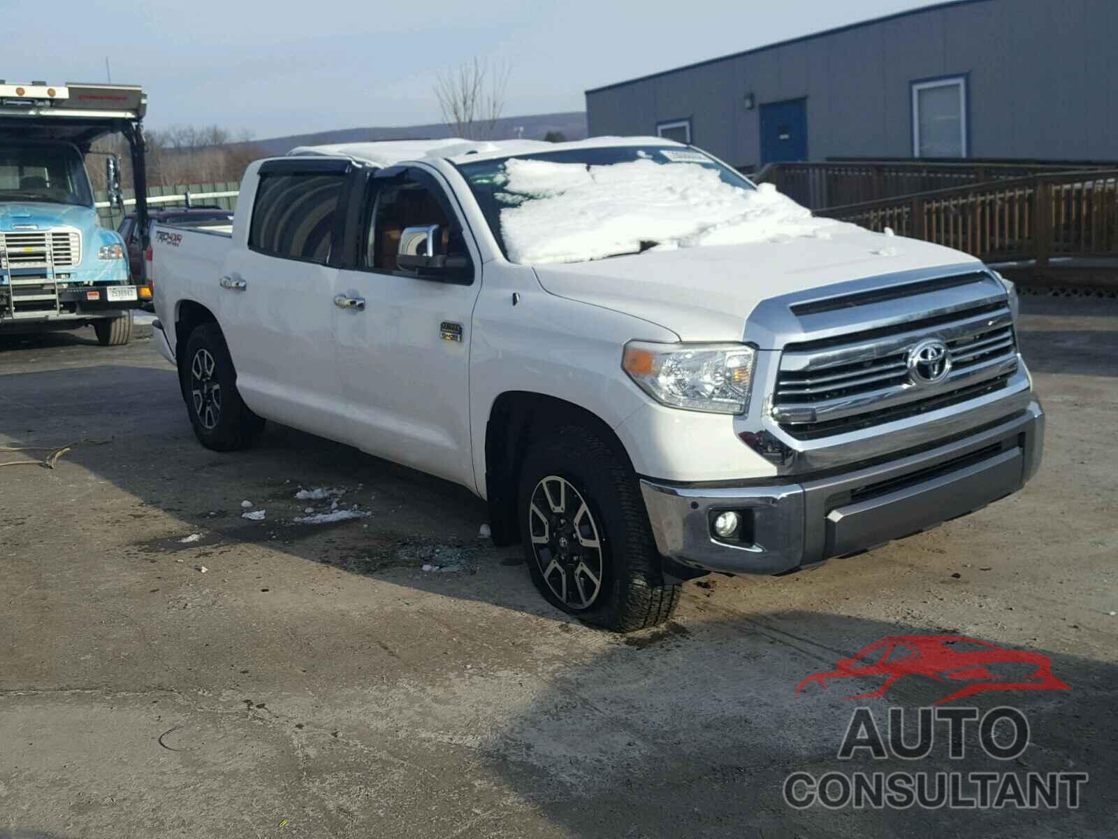 TOYOTA TUNDRA 2017 - 5TFAY5F19HX632363