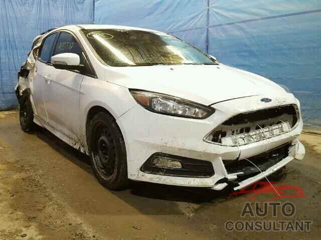 FORD FOCUS 2015 - 1FADP3L98FL253959