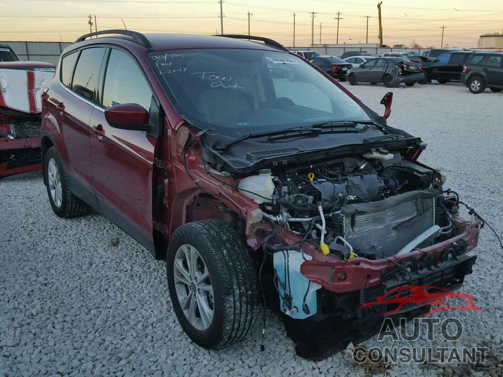 FORD ESCAPE 2017 - 1FMCU9G90HUC65723