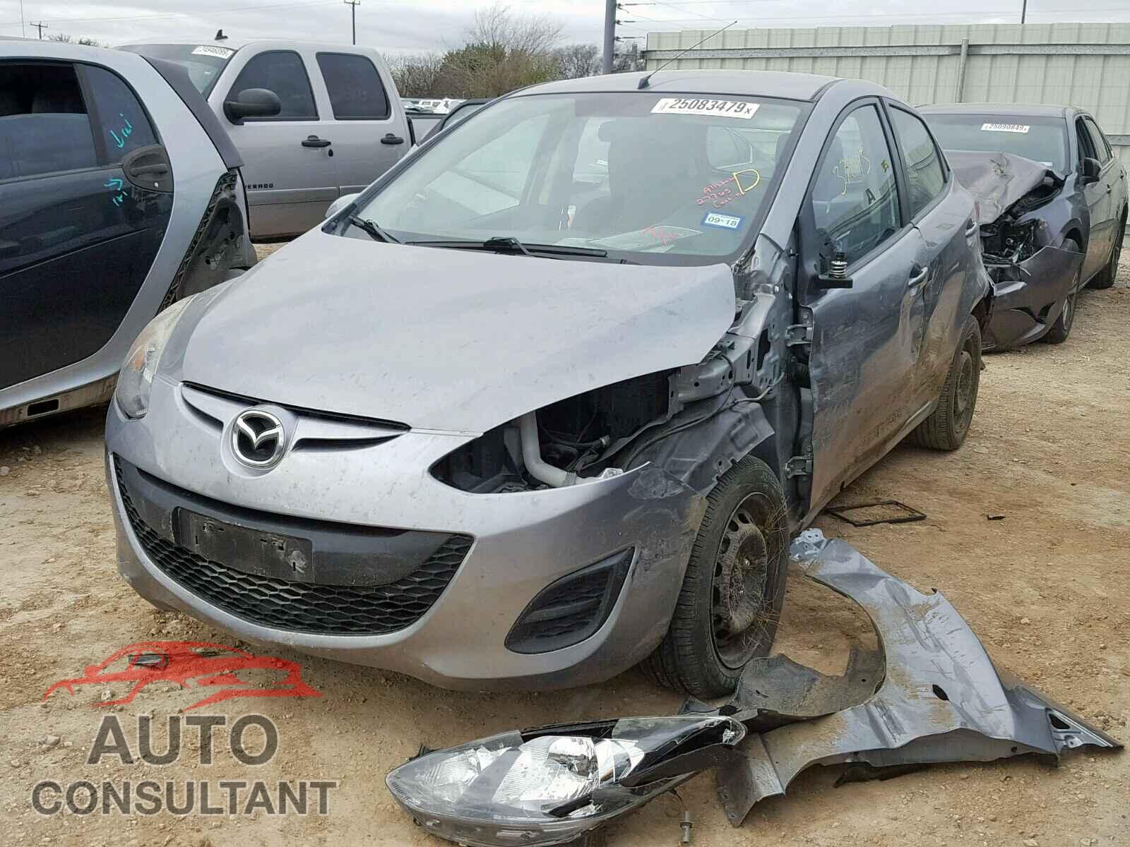 MAZDA 2 2014 - JM1DE1KY6E0178546