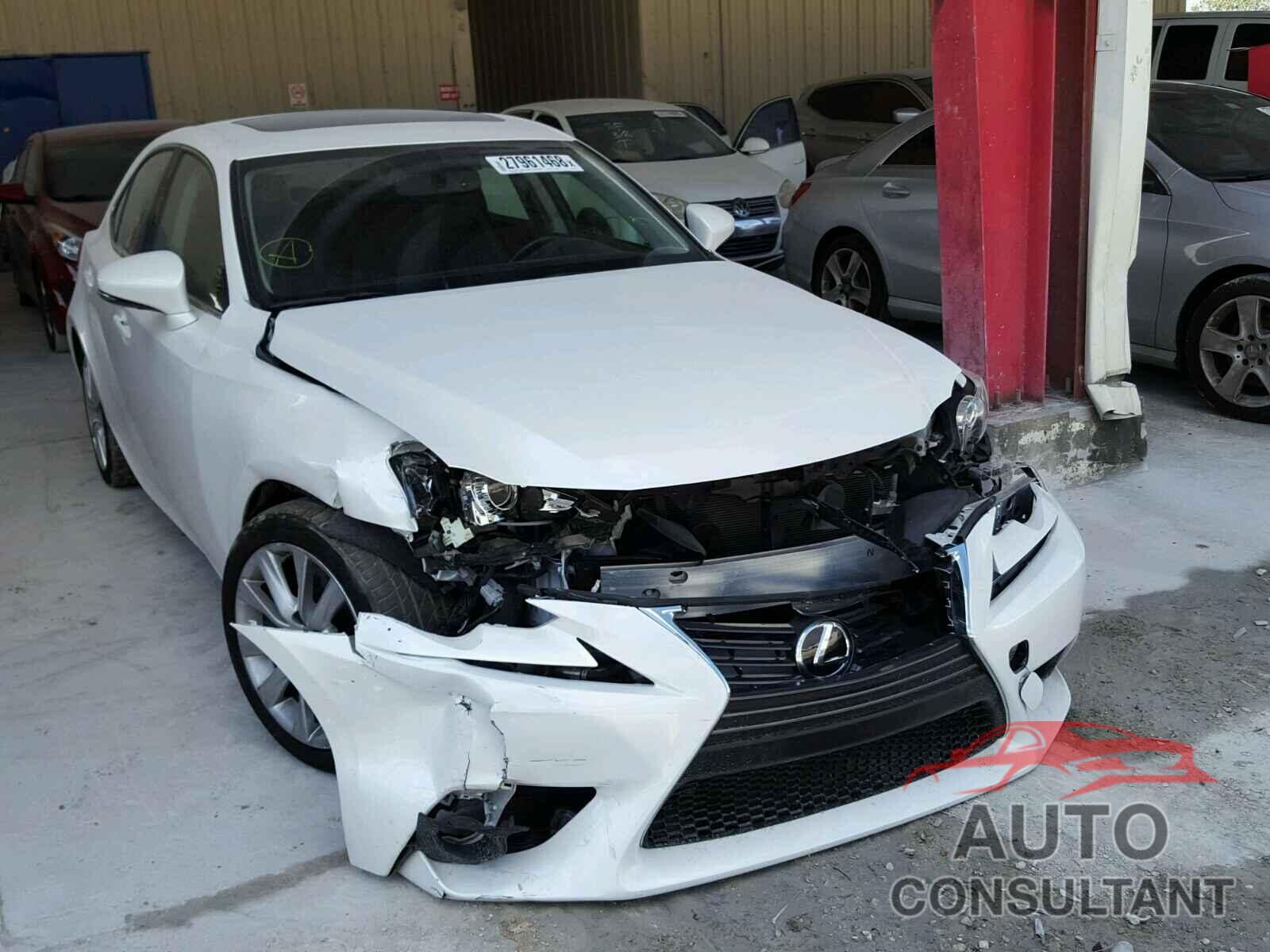 LEXUS IS200 2016 - JTHBA1D22G5014338
