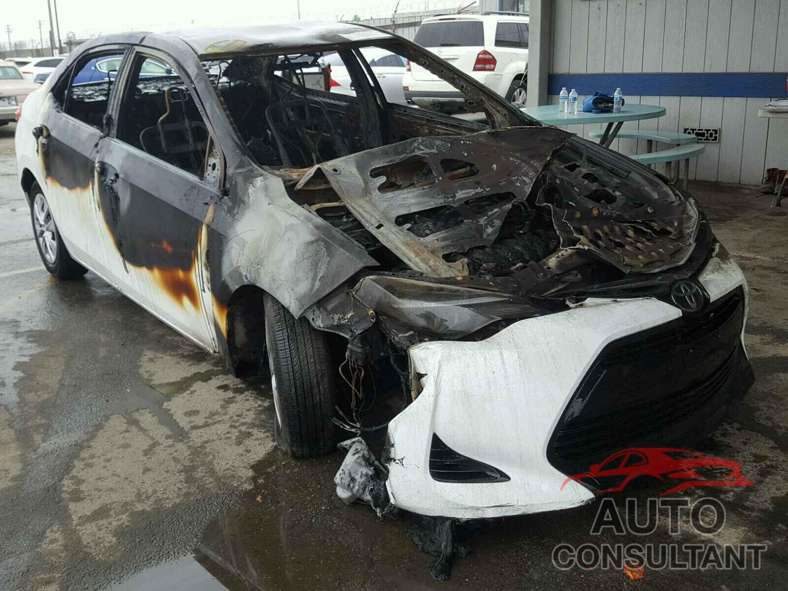 TOYOTA COROLLA 2017 - 5YFBURHE9HP711876