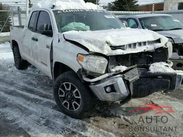 TOYOTA TUNDRA 2015 - 5TFUY5F12FX438400