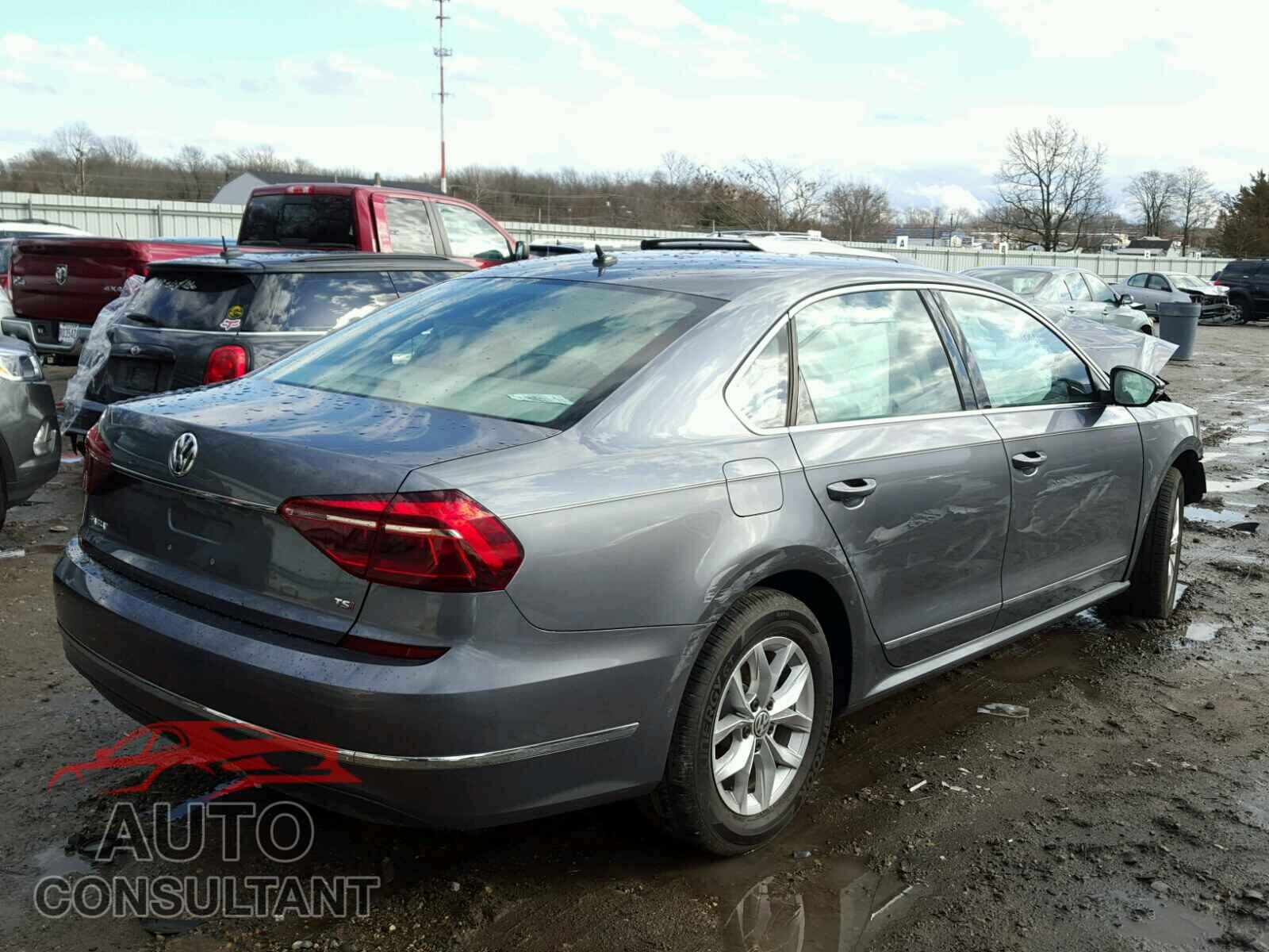 VOLKSWAGEN PASSAT 2017 - 1VWAT7A31HC048742