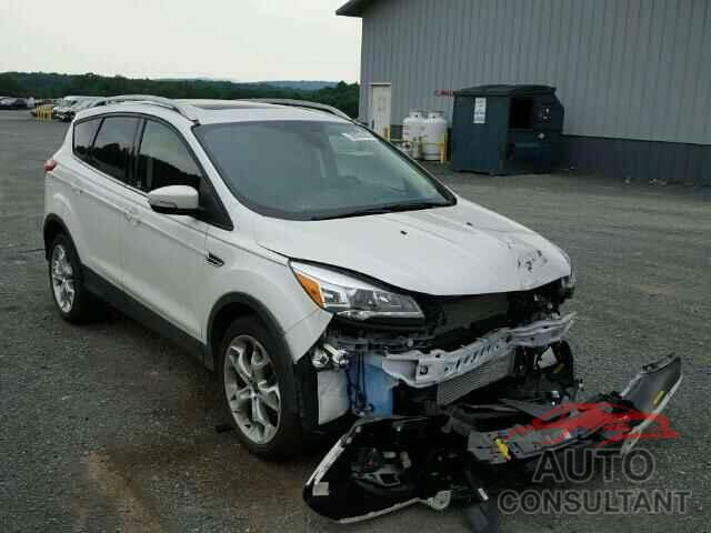 FORD ESCAPE 2015 - 1FMCU9J97FUA48546