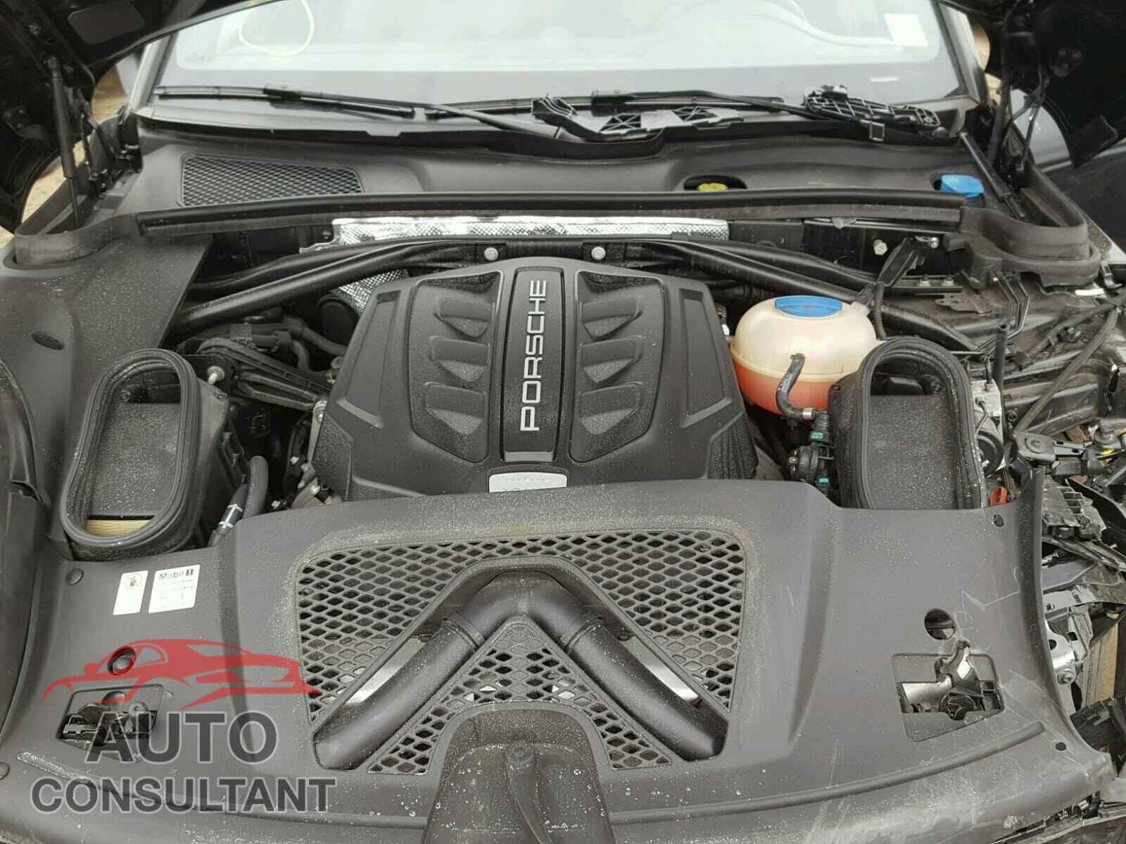PORSCHE MACAN 2015 - WP1AB2A55FLB41379