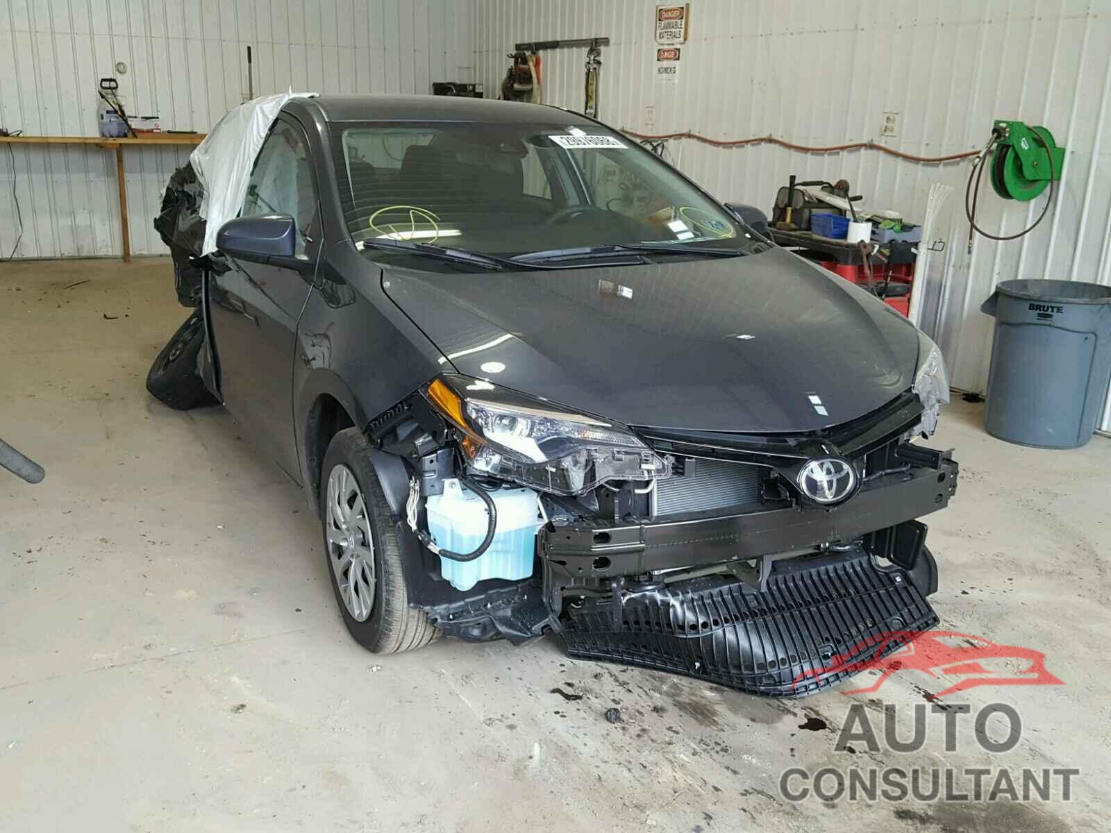 TOYOTA COROLLA 2018 - 2T1BURHE1JC054819